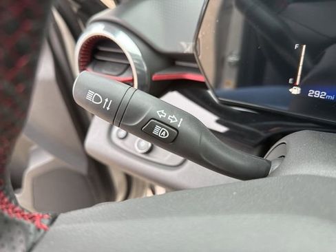 New 2026 Chevrolet Trax RS w/ Sunroof Package image 21