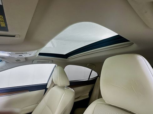 Used 2016 Lexus ES 350 w/ Premium Package w/Wood Trim FWD image 26