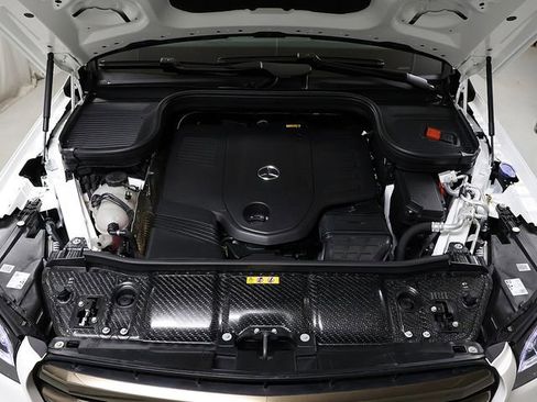 Certified 2026 Mercedes-Benz GLS 450 4MATIC image 41