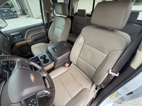 Used 2017 Chevrolet Silverado 1500 LTZ w/ Sport Package AWD/4WD image 5