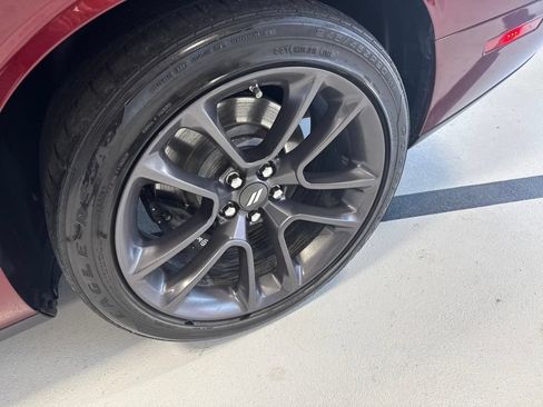 Used 2022 Dodge Challenger R/T Scat Pack RWD image 11
