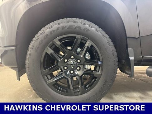 Used 2024 Chevrolet Silverado 1500 Custom w/ Turbomax Blackout Package image 38