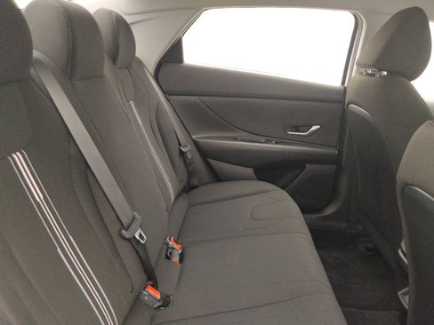 Used 2024 Hyundai Elantra SEL FWD image 19
