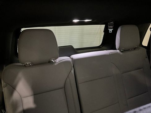 Used 2023 Chevrolet Tahoe Z71 w/ Luxury Package image 18