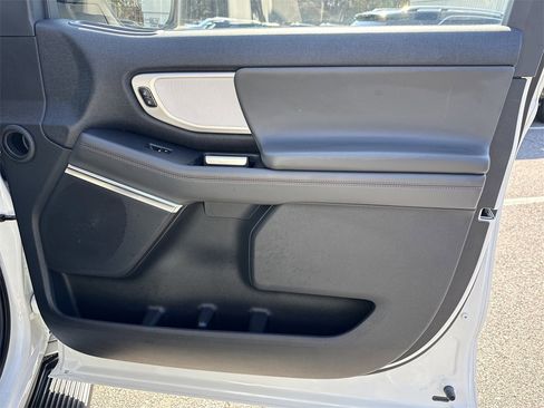 Used 2025 Ford Expedition Max Active image 14