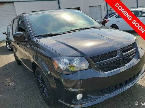 Used 2019 Dodge Grand Caravan GT image 4