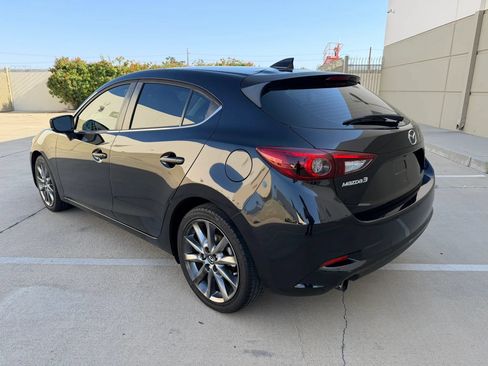 Used 2018 MAZDA MAZDA3 Grand Touring FWD image 7