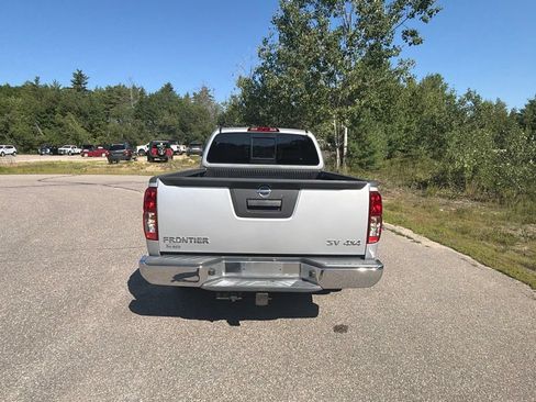Used 2019 Nissan Frontier SV AWD/4WD image 4