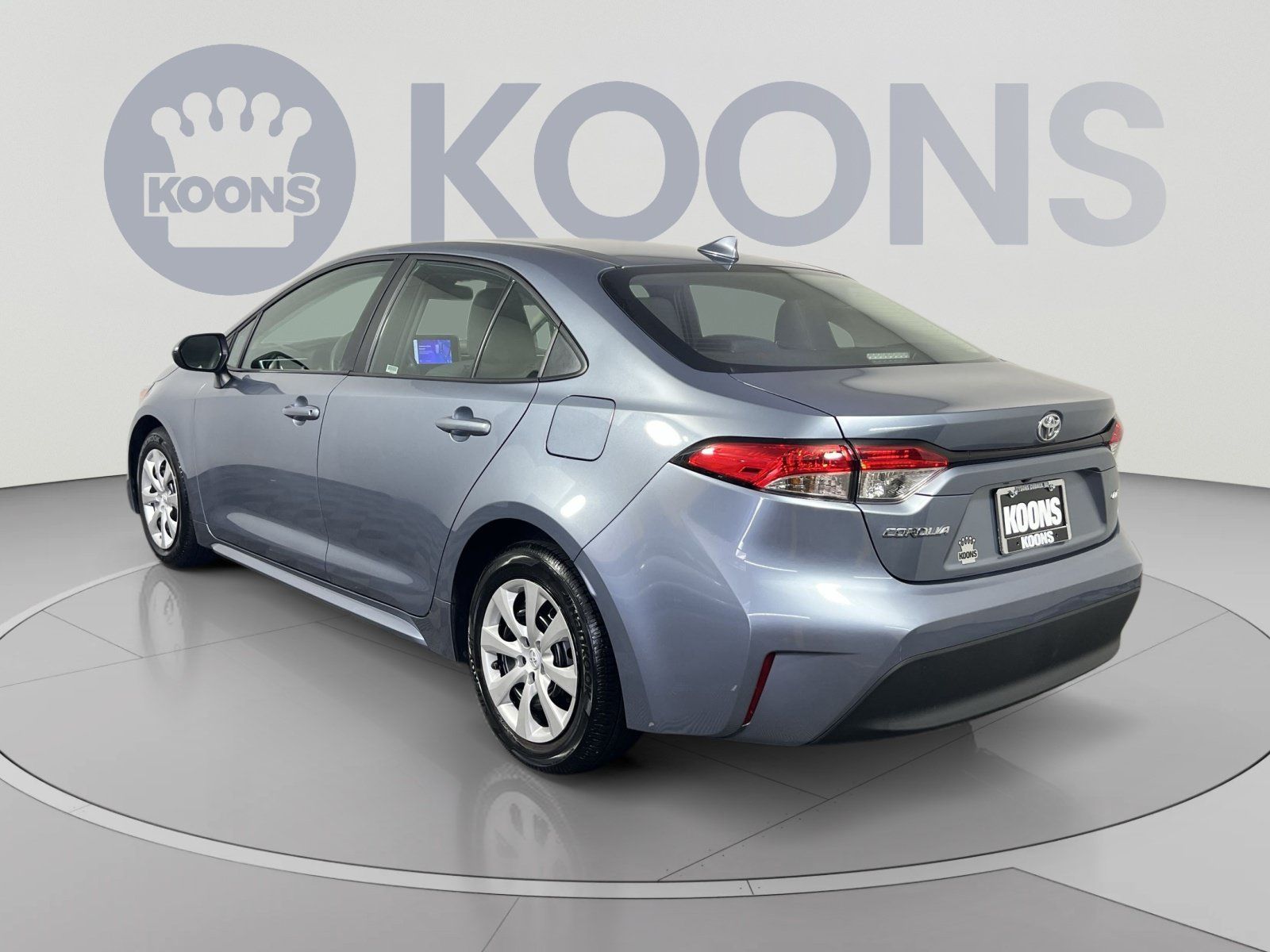 Used 2025 Toyota Corolla LE FWD image 4