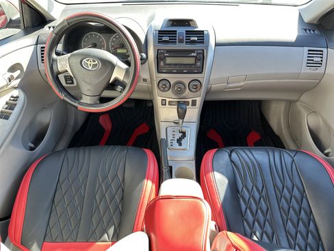 Used 2012 Toyota Corolla LE image 2