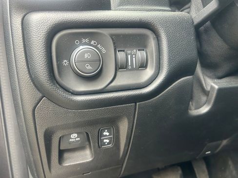 Used 2021 RAM 1500 Laramie AWD/4WD image 13