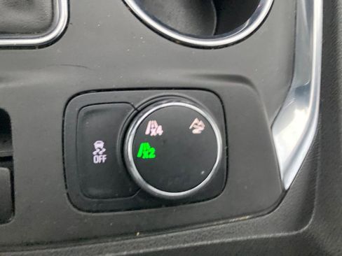 Used 2019 Chevrolet Traverse LT image 45