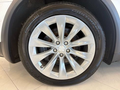 Used 2019 Tesla Model X AWD/4WD image 43