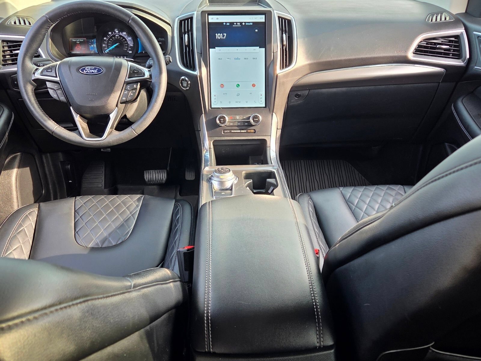 Used 2024 Ford Edge Titanium AWD/4WD image 8