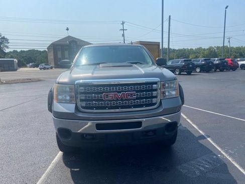 Used 2013 GMC Sierra 2500 SLE AWD/4WD image 2