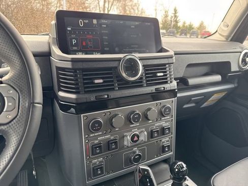 Used 2025 INEOS Grenadier image 13