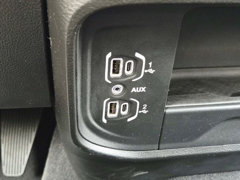 Used 2026 RAM 2500 Big Horn AWD/4WD image 34
