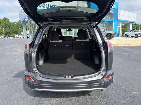 Used 2017 Toyota RAV4 XLE FWD image 26