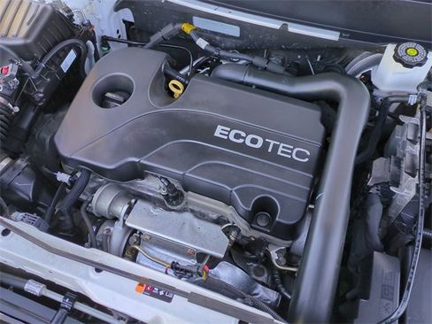 Certified 2021 Chevrolet Equinox LT image 29