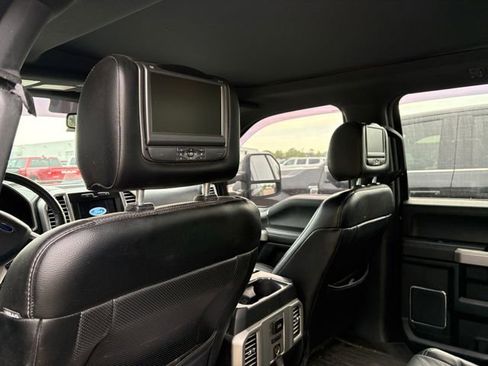 Used 2016 Ford F150 Lariat w/ Equipment Group 502A Luxury AWD/4WD image 10