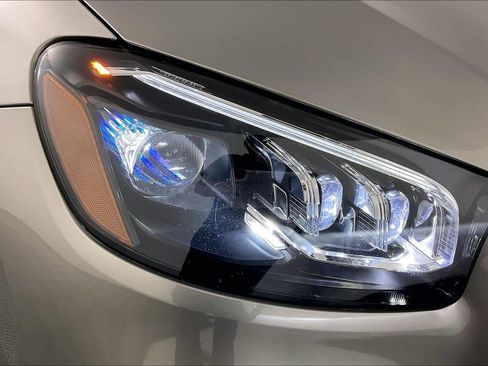 Certified 2021 Mercedes-Benz GLS 580 4MATIC image 23