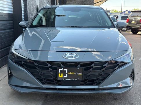Used 2023 Hyundai Elantra SEL w/ Convenience Package FWD image 12