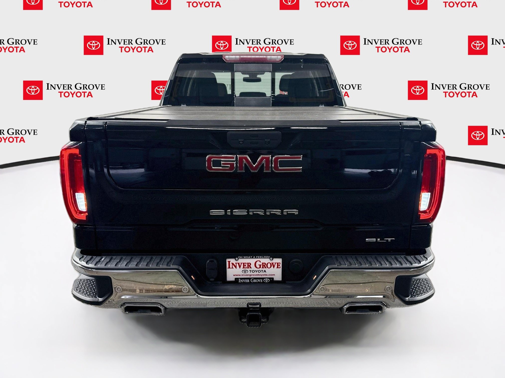 Used 2021 GMC Sierra 1500 SLT w/ SLT Premium Plus Package AWD/4WD image 6