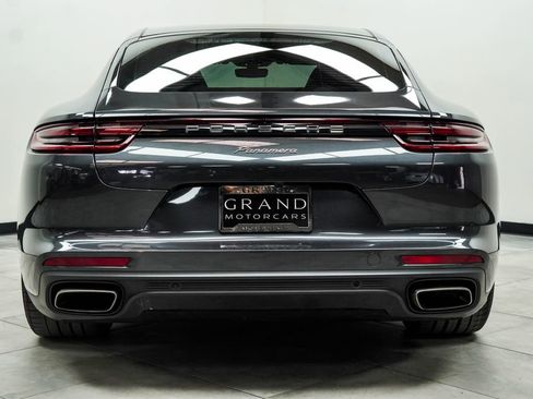 Used 2017 Porsche Panamera image 9