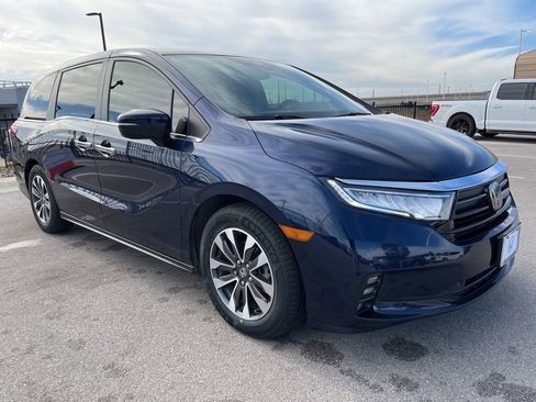 Used 2022 Honda Odyssey EX-L image 3