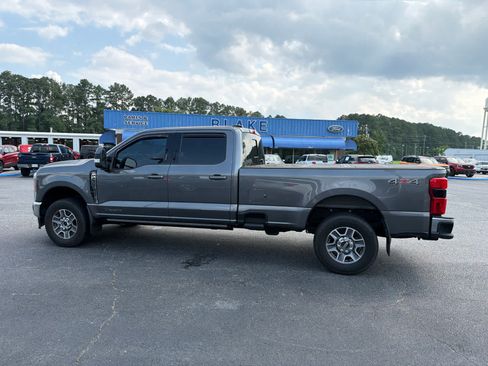 Used 2023 Ford F250 Lariat AWD/4WD image 6