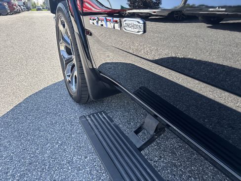 Used 2019 RAM 1500 Limited AWD/4WD image 34