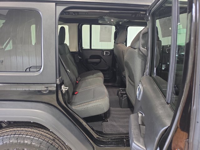 Used 2025 Jeep Wrangler Unlimited Sport AWD/4WD image 29