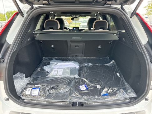 New 2026 Volvo XC60 B5 Plus w/ Protection Package Premier AWD/4WD image 26