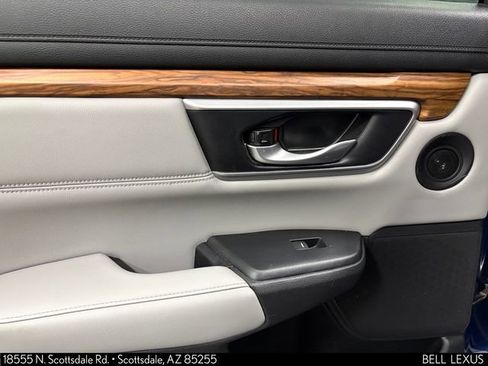 Used 2018 Honda CR-V Touring image 19