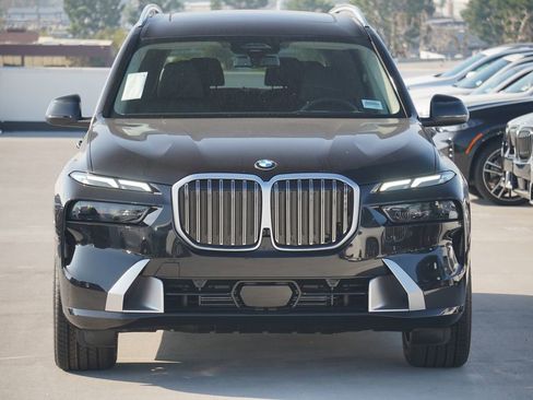 New 2026 BMW X7 xDrive40i w/ Premium Package image 2