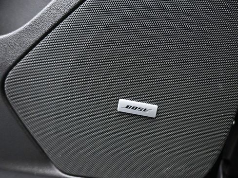 Used 2018 Cadillac XT5 Luxury image 12