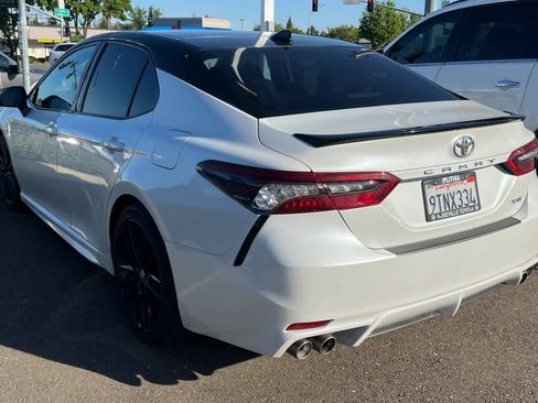 Used 2022 Toyota Camry XSE FWD image 6