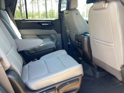 New 2026 Chevrolet Tahoe Z71 w/ Z71 Off-Road Package AWD/4WD image 21