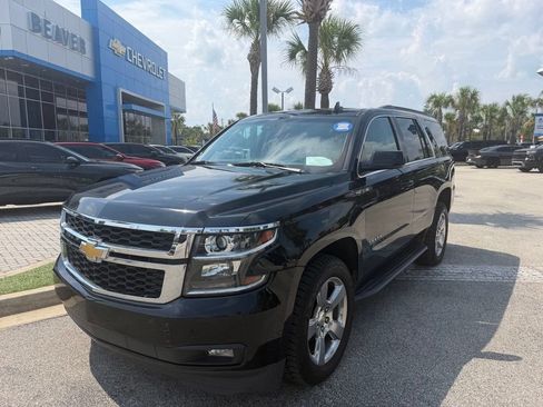 Used 2018 Chevrolet Tahoe LT w/ Luxury Package RWD image 1