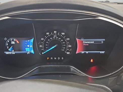 Used 2017 Ford Fusion SE w/ Fusion SE Technology Package FWD image 15