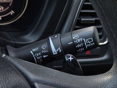 Used 2016 Honda HR-V EX image 26