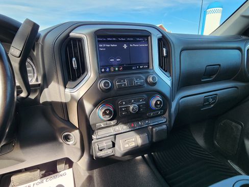 Used 2019 Chevrolet Silverado 1500 LT w/ All-Star Edition image 17