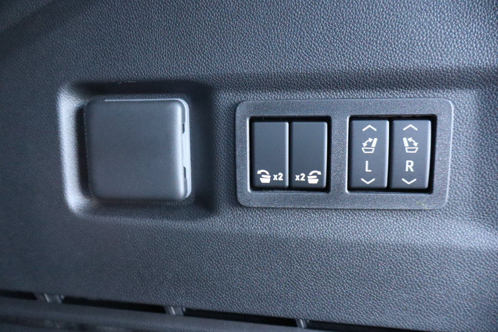 New 2027 Chevrolet Tahoe High Country AWD/4WD image 29