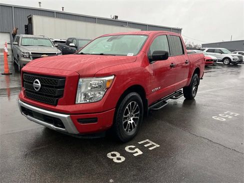 Used 2022 Nissan Titan SV w/ Accessory Utility Package image 7