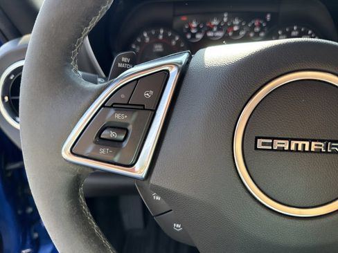 Used 2018 Chevrolet Camaro SS RWD image 21