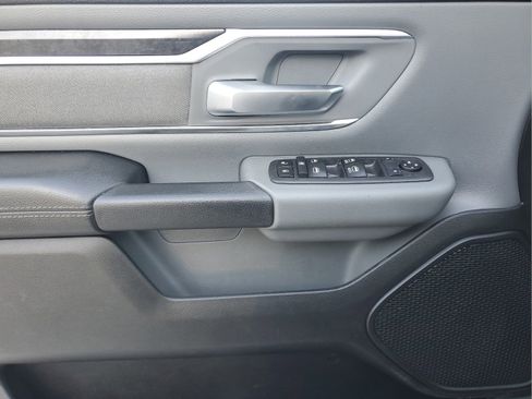 Used 2020 RAM 1500 Big Horn AWD/4WD image 11