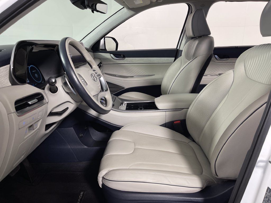 Certified 2024 Hyundai Palisade Calligraphy FWD image 13