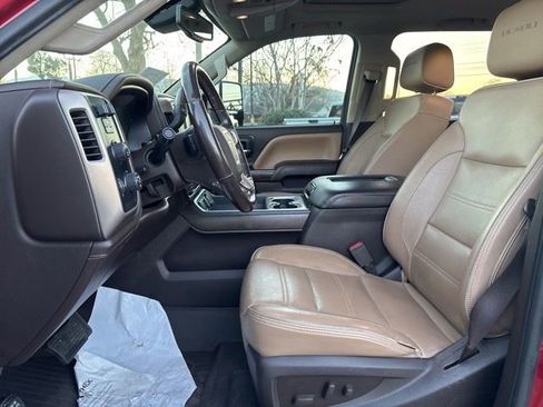 Used 2019 GMC Sierra 2500 Denali w/ Duramax Plus Package image 11