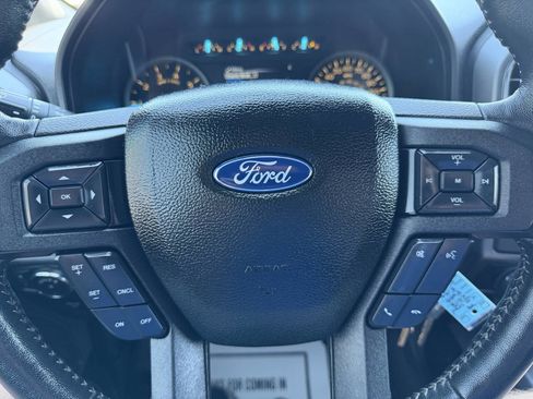 Used 2018 Ford F150 XLT w/ Equipment Group 302A Luxury AWD/4WD image 21