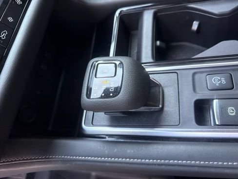 Used 2023 Nissan Pathfinder SL FWD image 18